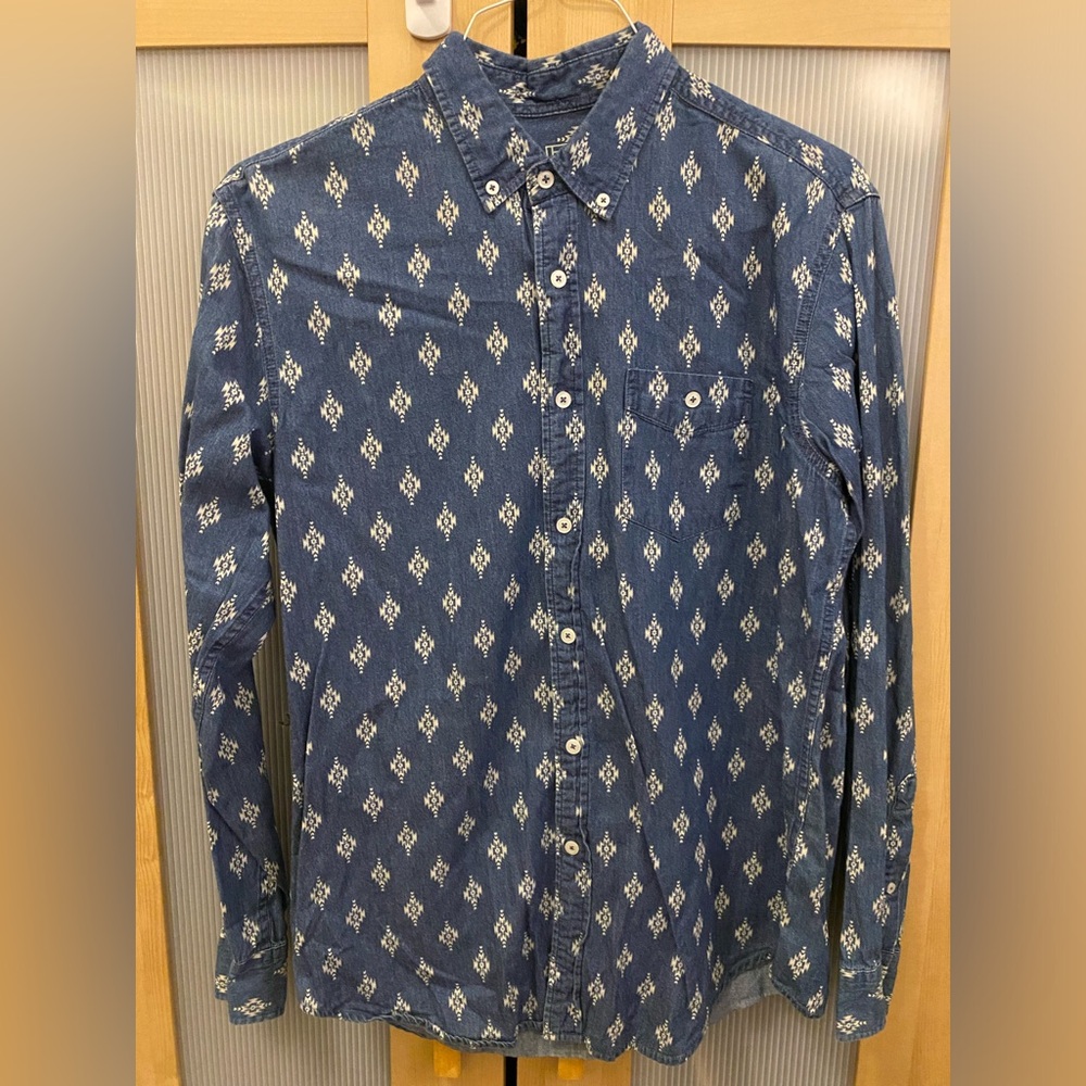 Jack Threads Men’s blue casual button down shirt Size Medium